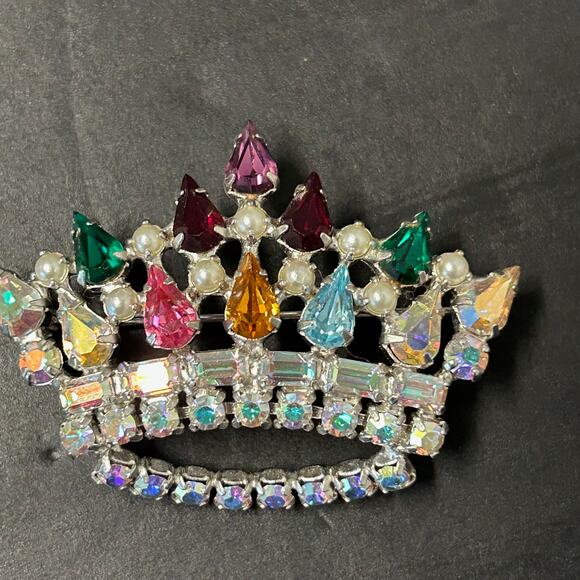 Vintage B. Davis AB Crystal Rhinestones and Faux Pearl Mothers Crown Brooch - Picture 1 of 5